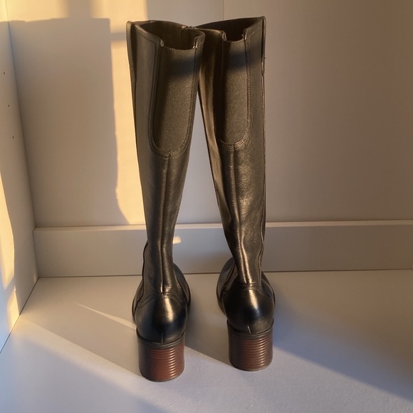 Clarks tall black “Hollis Moon” block heel boots - Picture 2 of 6